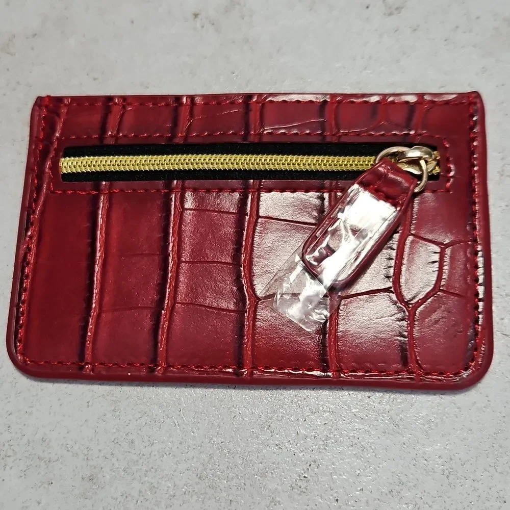 NWOT B-Low The Belt Red   Card Holder & Foster Grant Sunglasses